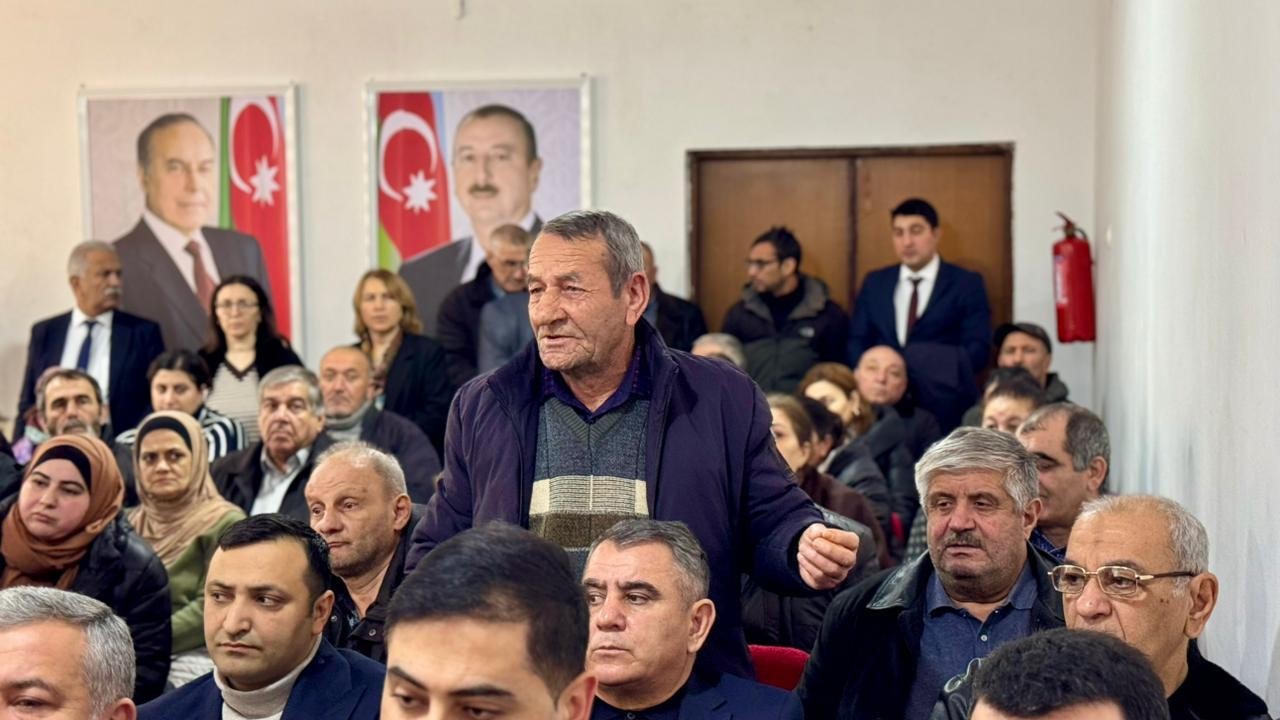 İcra başçısı Adil Əliyev səyyar qəbul keçirdi - FOTOLAR